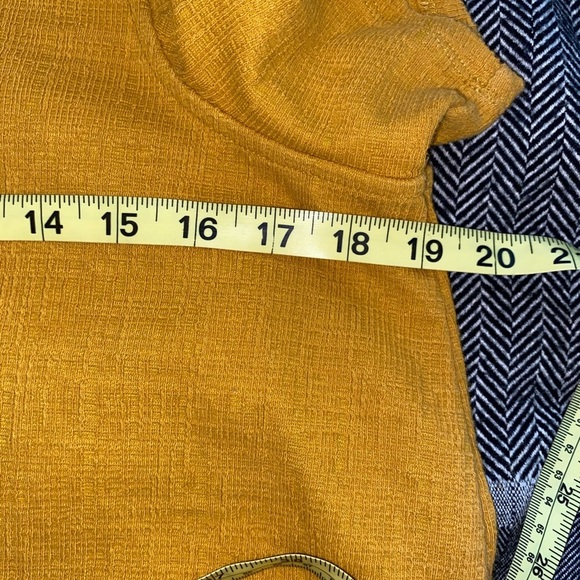 Madewell cold shoulder blouse - Picture 5 of 7